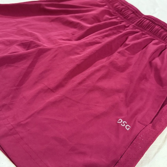 DSG Women's Dark Pink/Red Athletic Shorts - NWT - Size Small - Picture 3 of 4